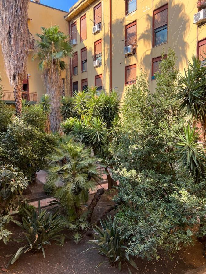 Casa Catania Apartment ภายนอก รูปภาพ