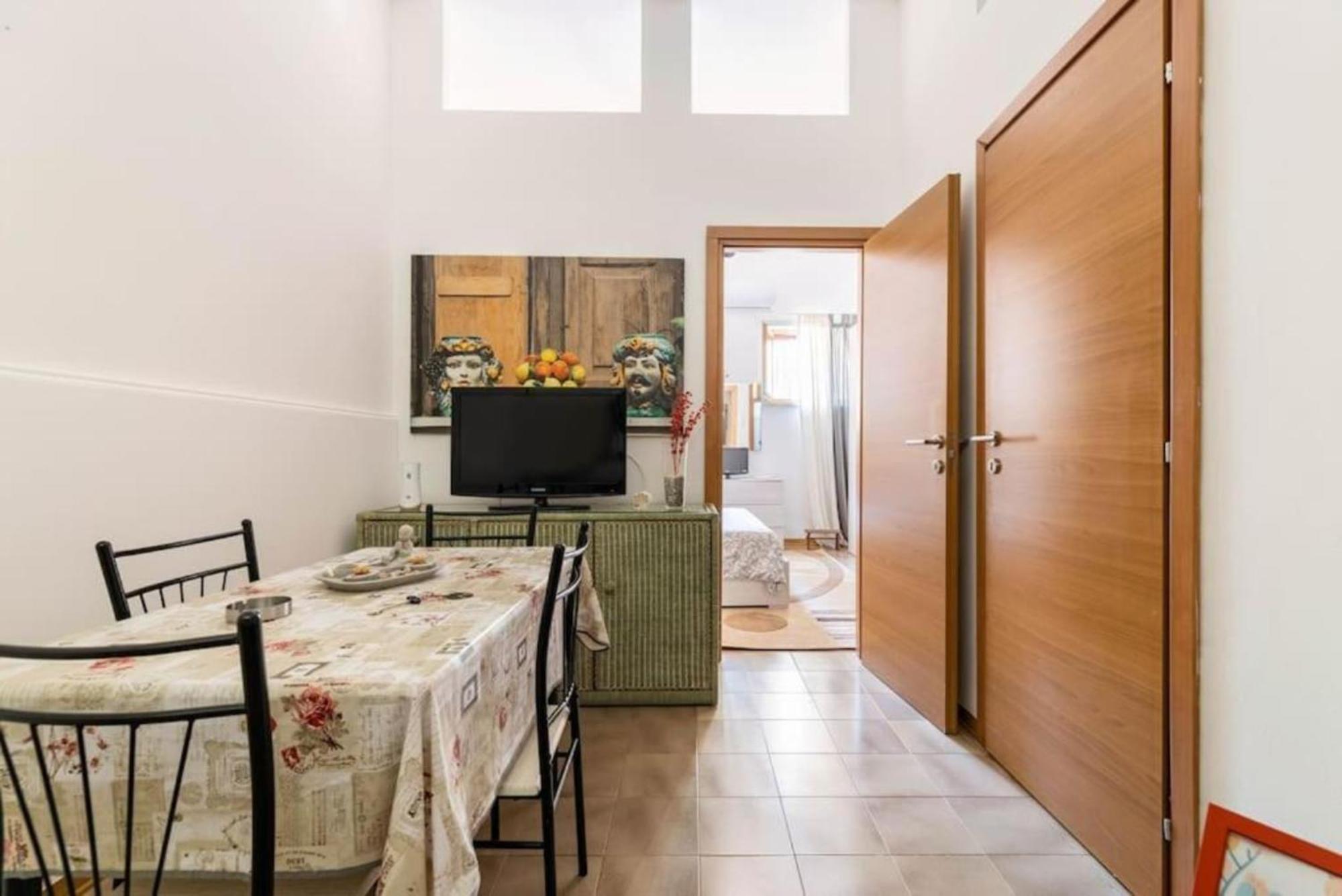 Casa Catania Apartment ภายนอก รูปภาพ